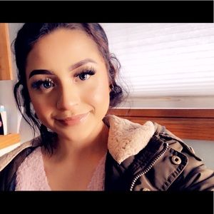 Meet your Posher, Stacey